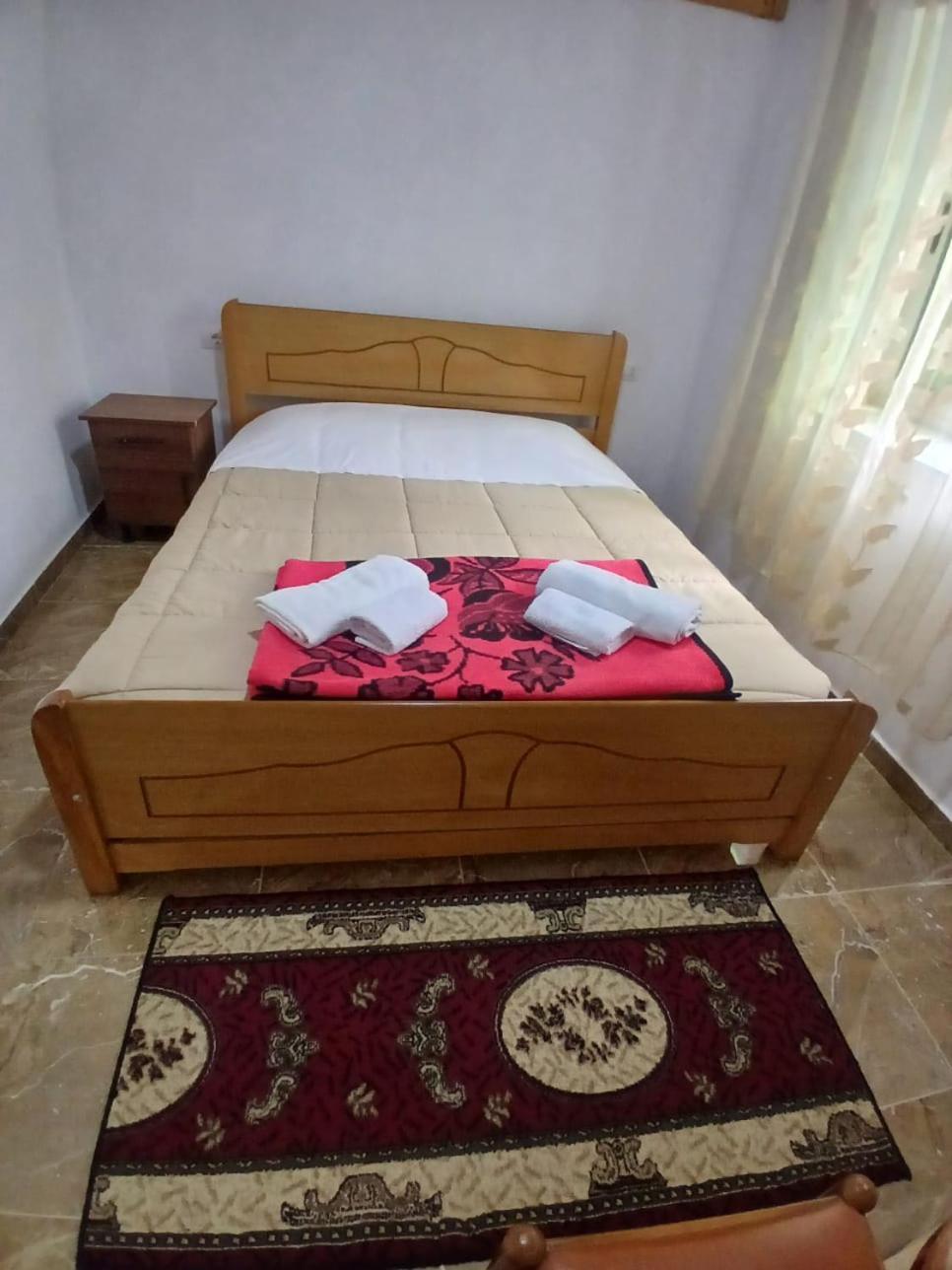 Bujtina Milani Bed & Breakfast Shkoder Bagian luar foto