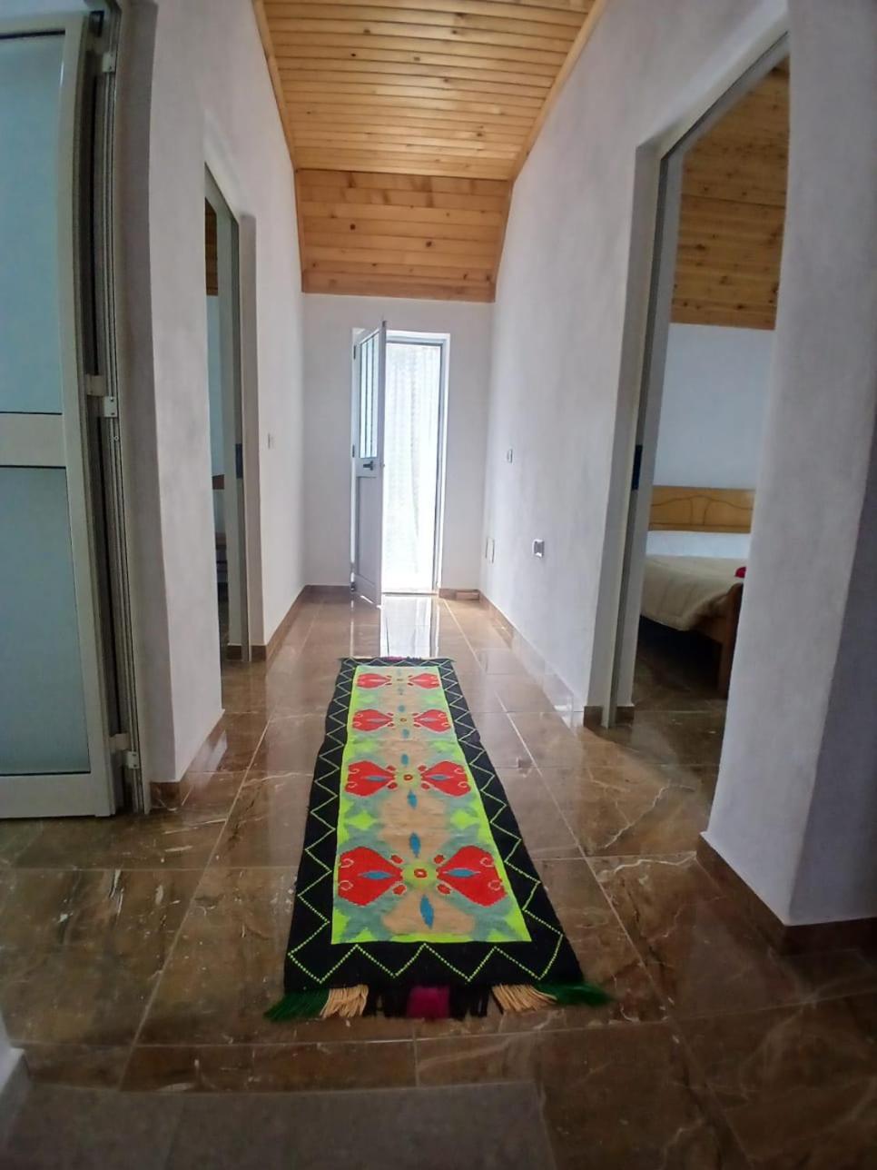Bujtina Milani Bed & Breakfast Shkoder Bagian luar foto