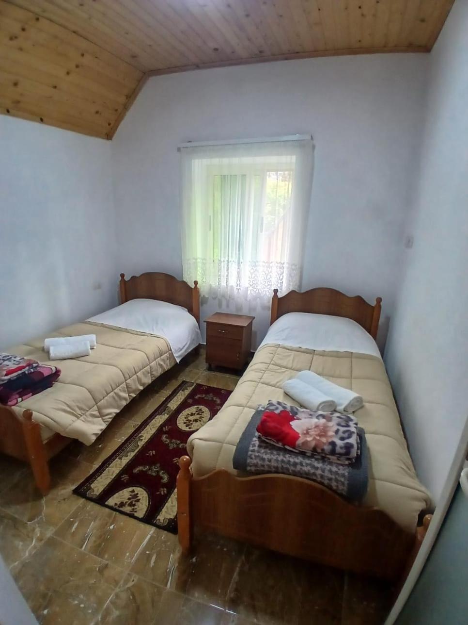 Bujtina Milani Bed & Breakfast Shkoder Bagian luar foto